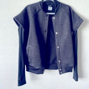 Nike Performance
Bomber Jacket - grey/black size L